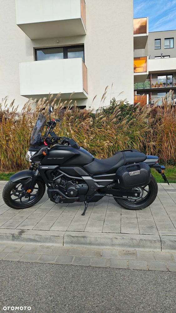 Honda CTX - 6