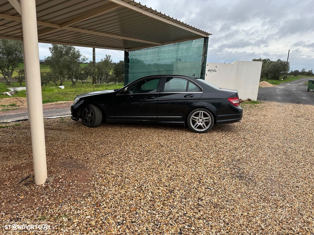 Mercedes-Benz C 320 - 1