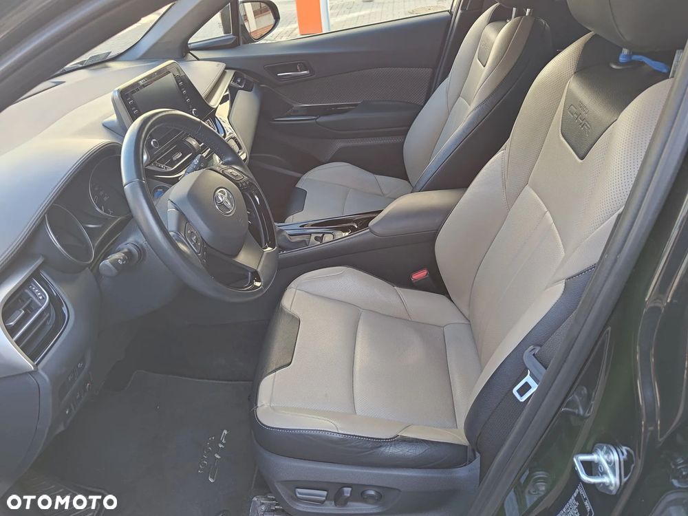 Toyota C-HR ver-2-0-hybrid-gr-sport - 20