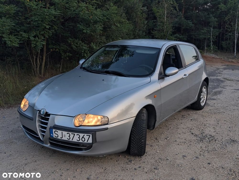 Alfa Romeo 147 1.9 JTD Distinctive - 2