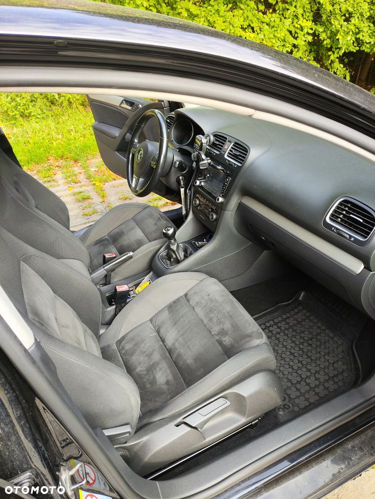 Volkswagen Golf 2.0 TDI 4Mot Highline - 13