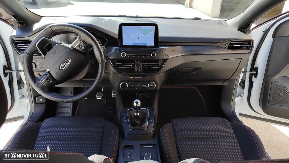 Ford Focus SW 1.0 EcoBoost ST-Line - 20