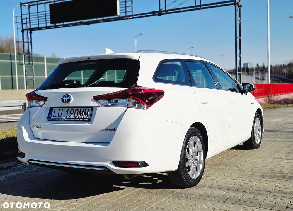 Toyota Auris - 12