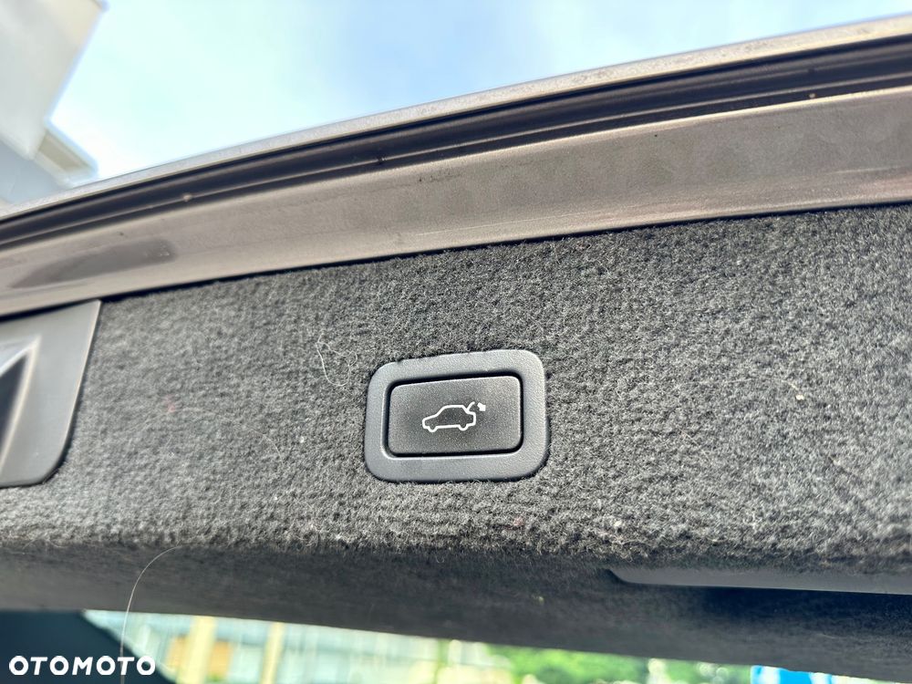Volvo V70 D5 Summum - 19