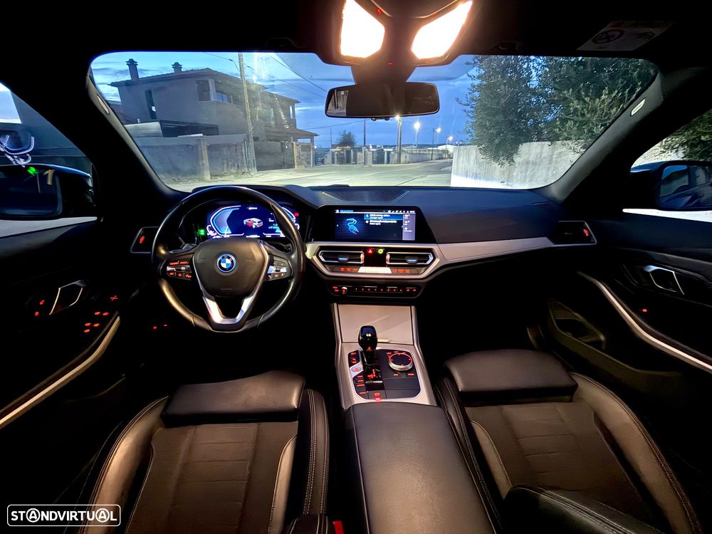 BMW 320 e Corporate Edition Auto - 42