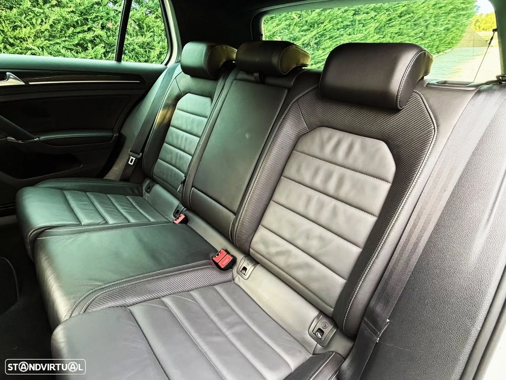 VW Golf R 4Motion BlueMotion DSG - 21