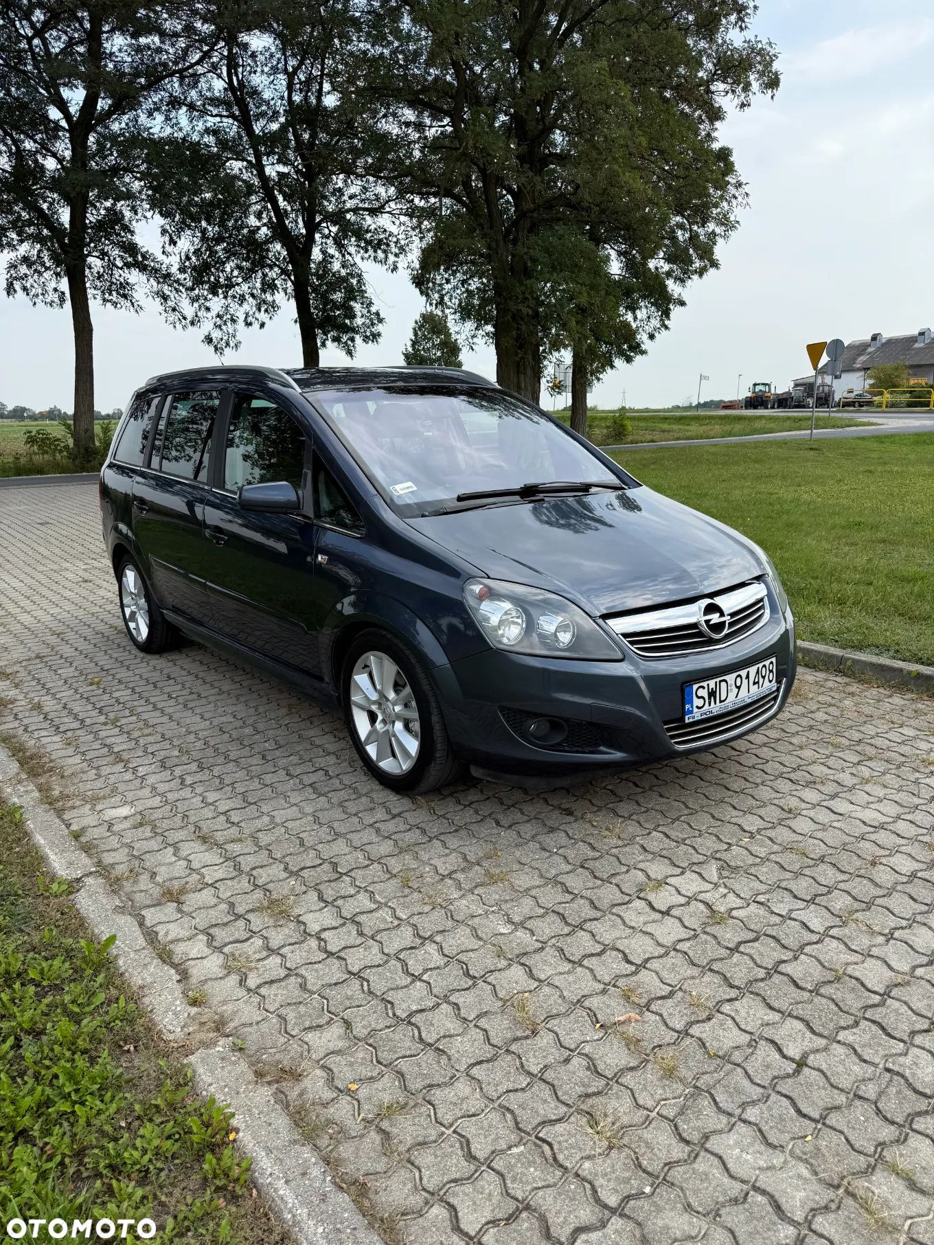 Opel Zafira - 1
