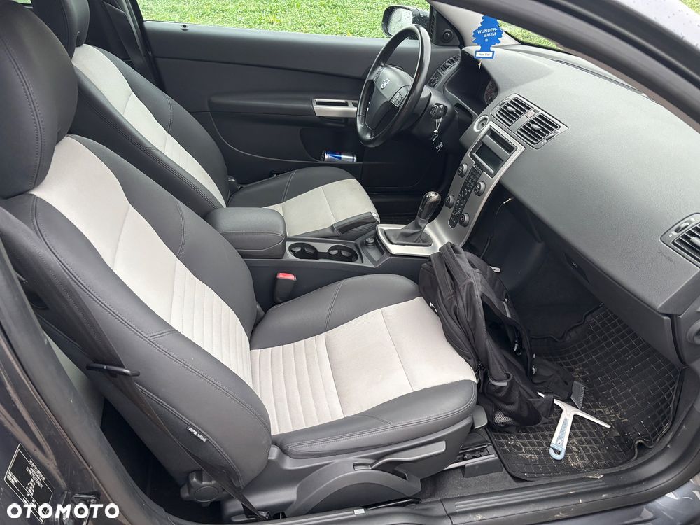 Volvo C30 2.0D Momentum - 14