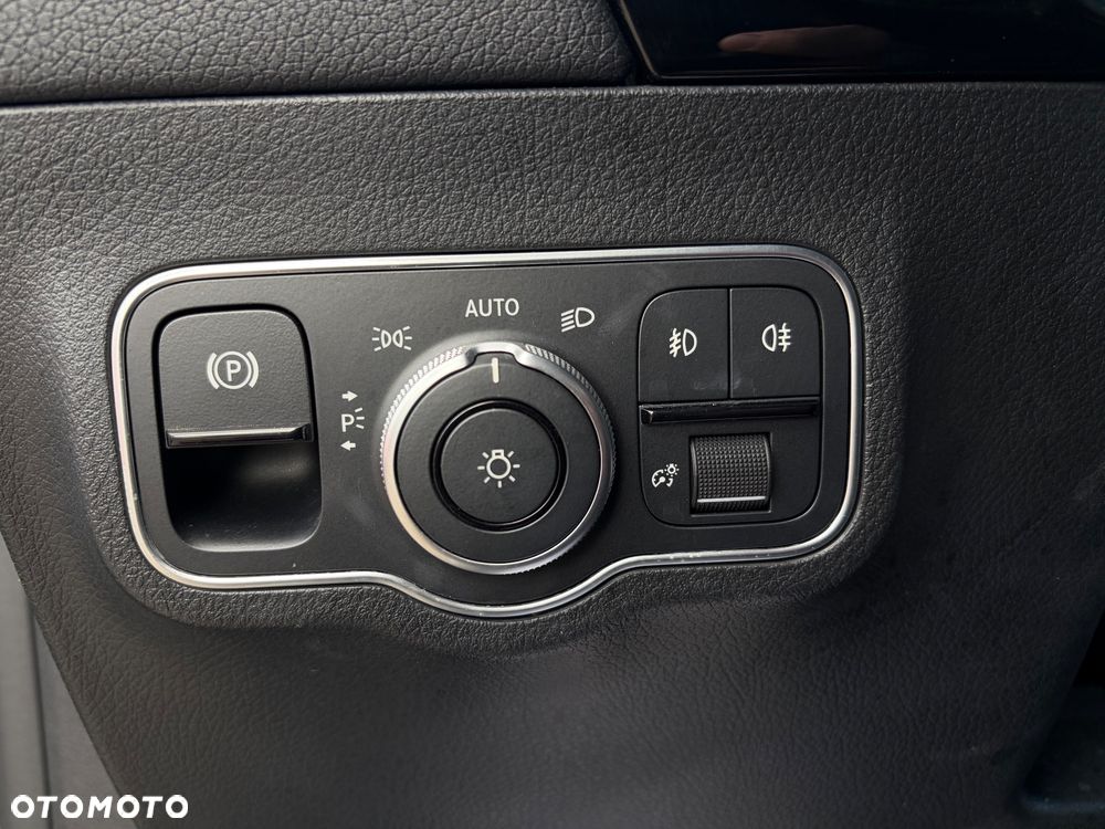 Mercedes-Benz GLA 250 4Matic 8G-DCT - 19