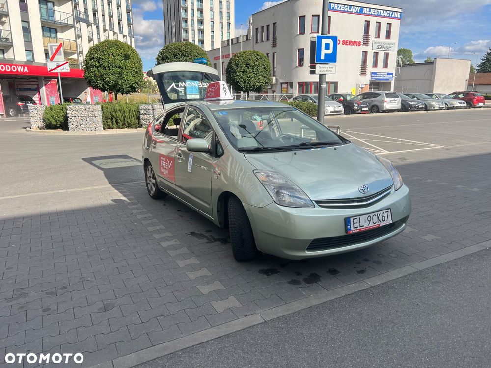 Toyota Prius 1.5 VVT-i Prestige - 1