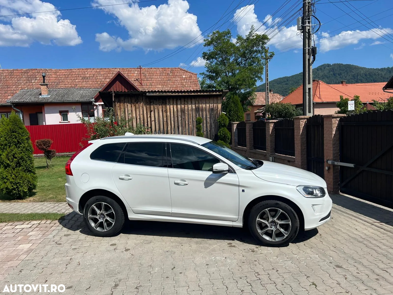 Volvo XC 60 D5 AWD Aut. Ocean Race - 3