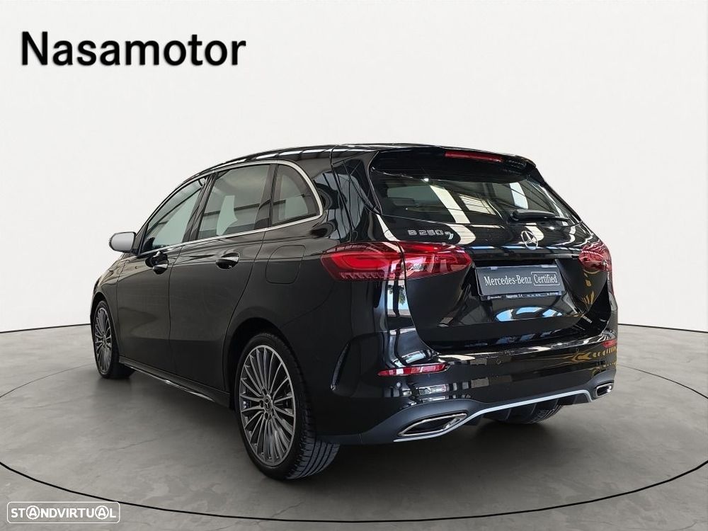 Mercedes-Benz B 250 - 2