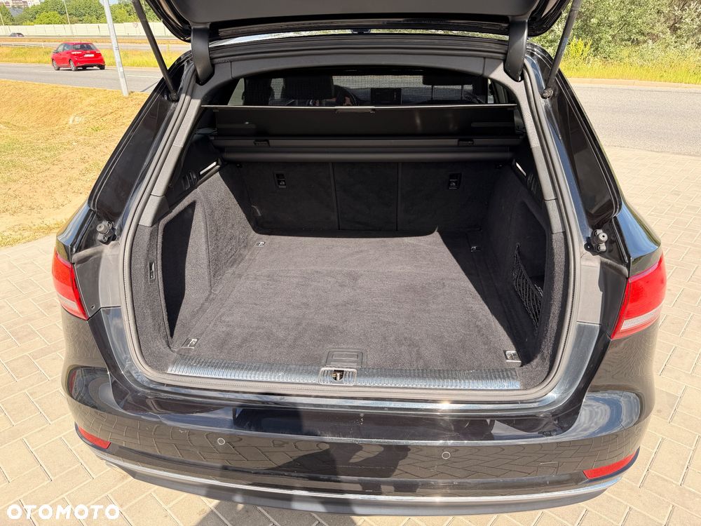 Audi A4 Avant 2.0 TDI S tronic - 10