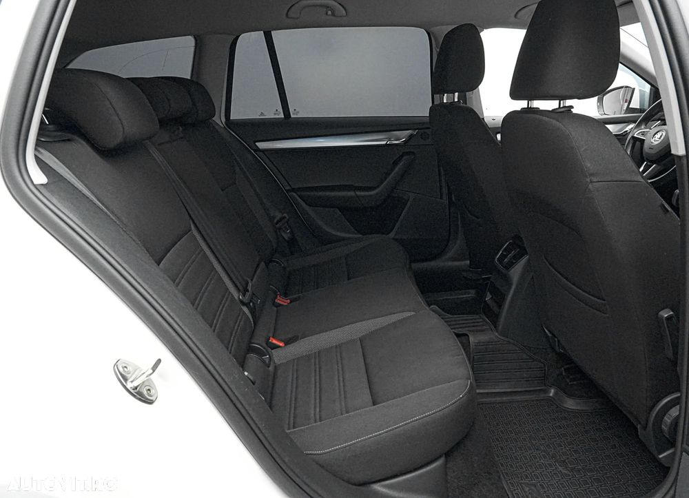 Skoda Octavia 1.6 TDI DSG Ambition - 17