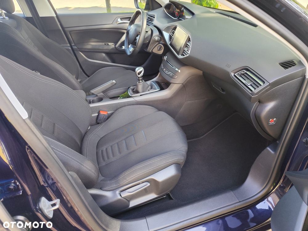 Peugeot 308 PureTech 130 GPF Stop & Start Allure - 24