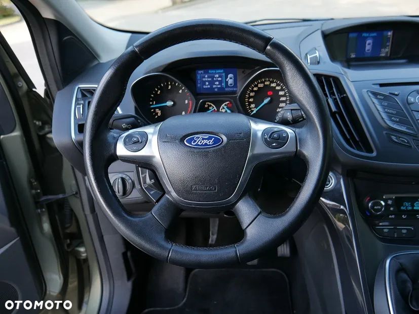 Ford Kuga 2.0 TDCi 4x4 Titanium - 12