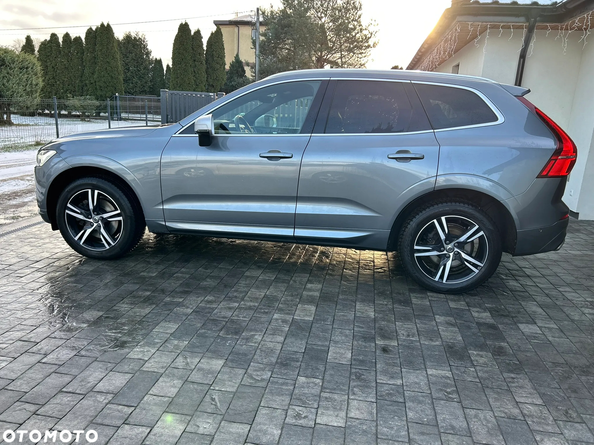 Volvo XC 60 D4 R-Design - 12