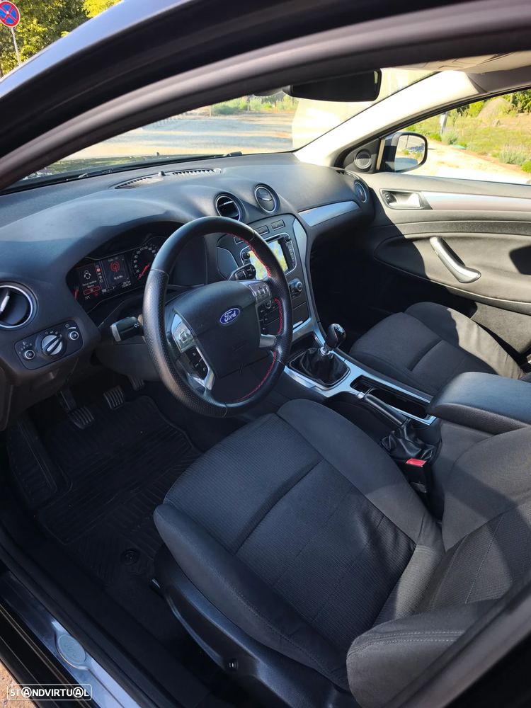 Ford Mondeo SW 2.0 TDCi Titanium - 13