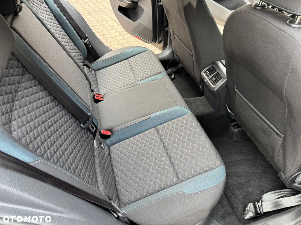 Volkswagen Golf 1.6 TDI BMT Highline DSG - 8