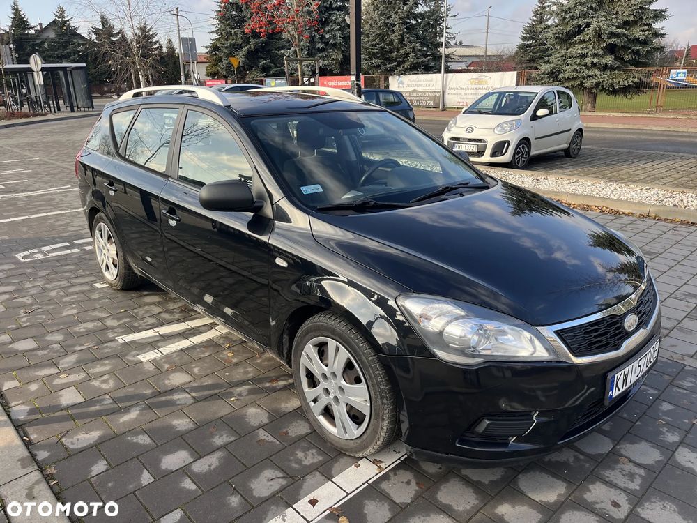 Kia Ceed - 1