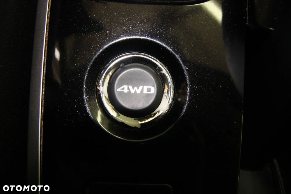 Mitsubishi Outlander 2.0 Intense 4WD CVT - 23