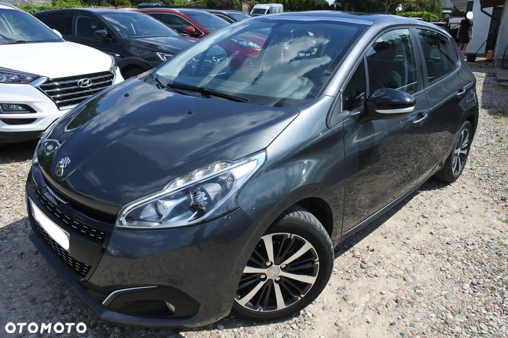 Peugeot 208 PureTech 82 Start & Stop Allure - 2