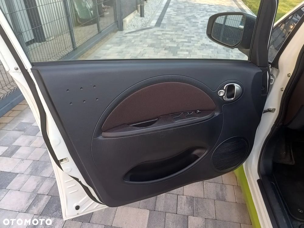 Mitsubishi i-MiEV Standard - 9