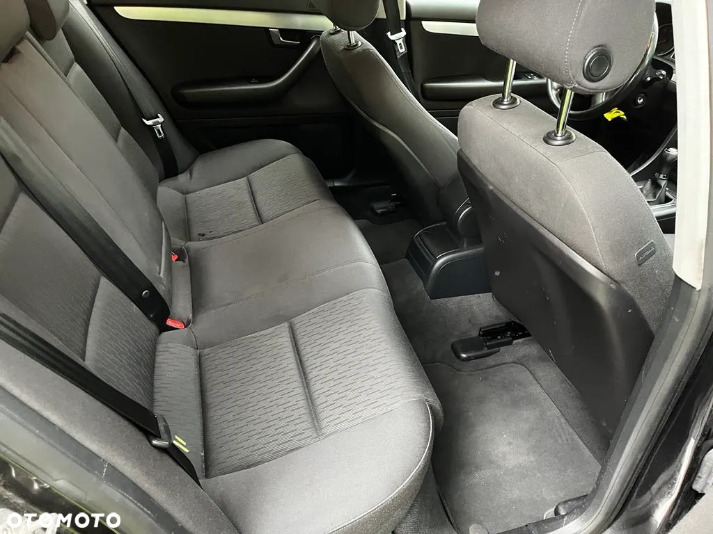 Audi A4 Avant 2.0 TDI - 12