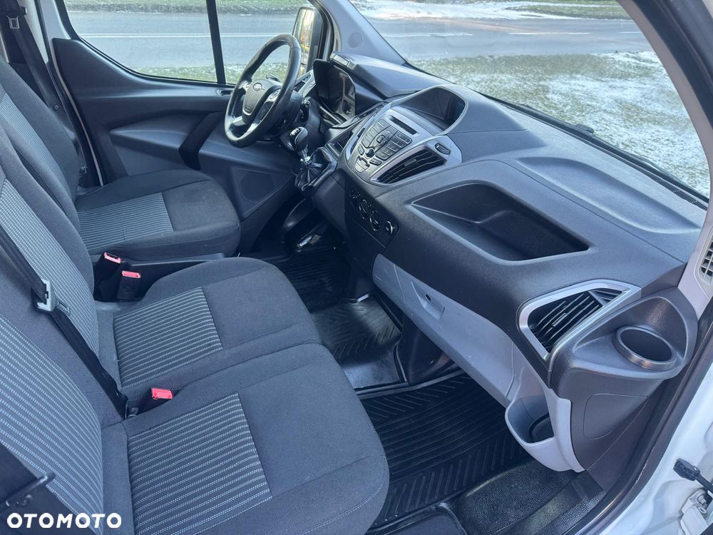 Ford Transit Custom - 11