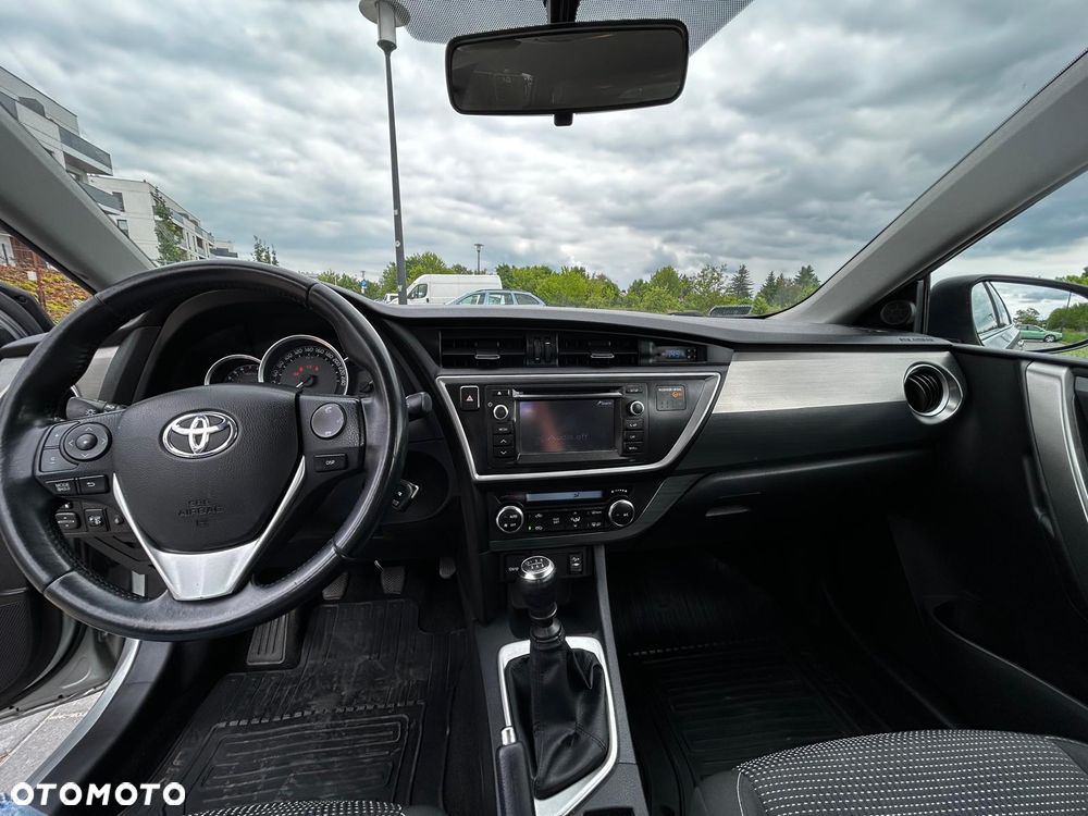 Toyota Auris 1.33 VVT-i Premium - 5