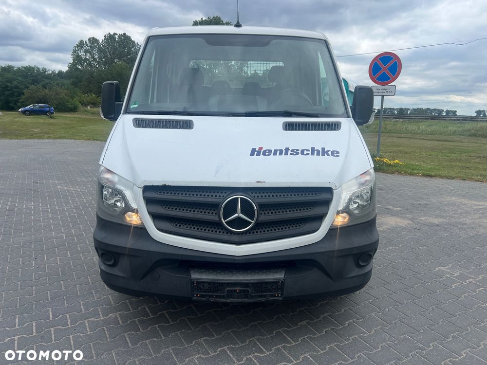 Mercedes-Benz Sprinter - 2