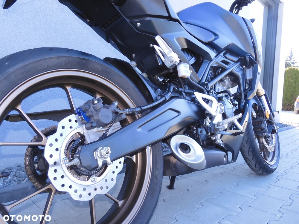 Honda CB - 15