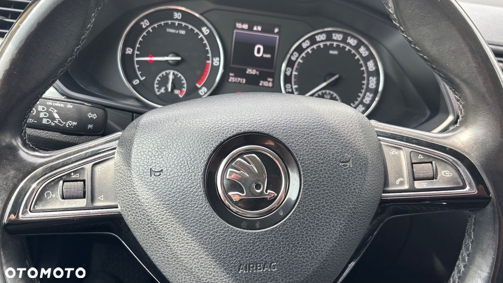 Skoda Superb 2.0 TDI Style DSG - 14