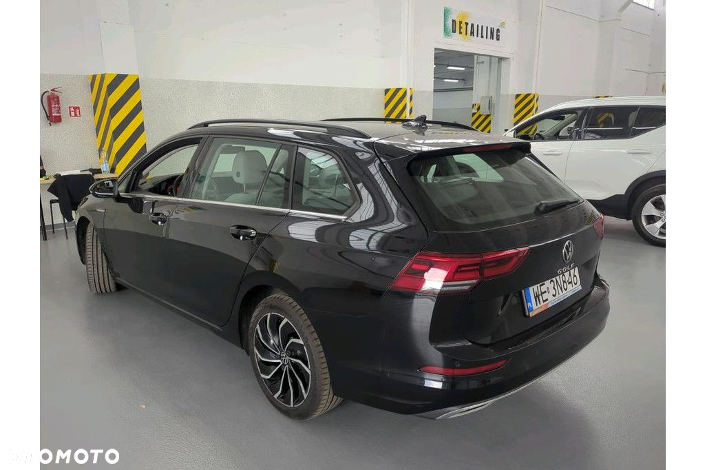 Volkswagen Golf - 2