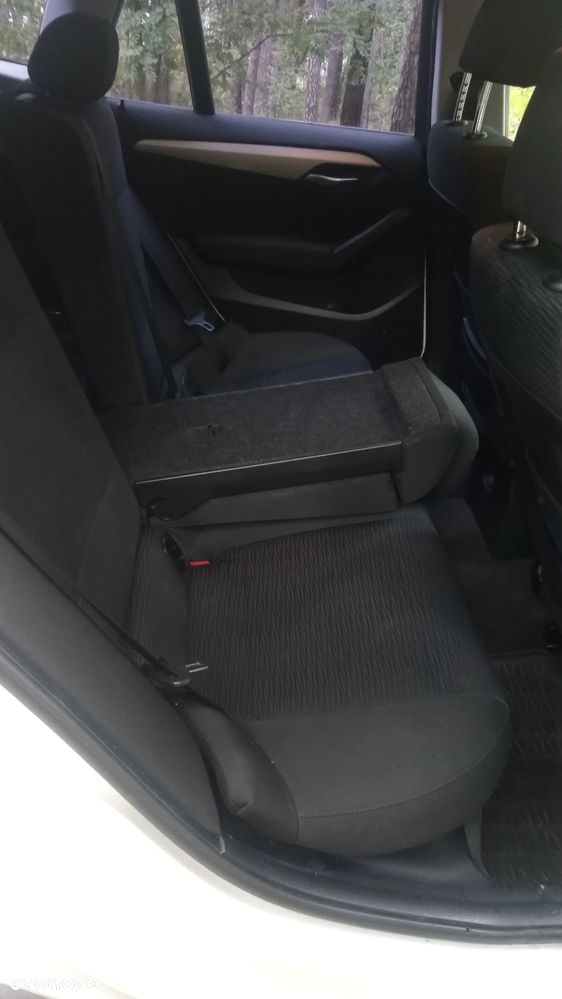 BMW X1 sDrive18d - 9