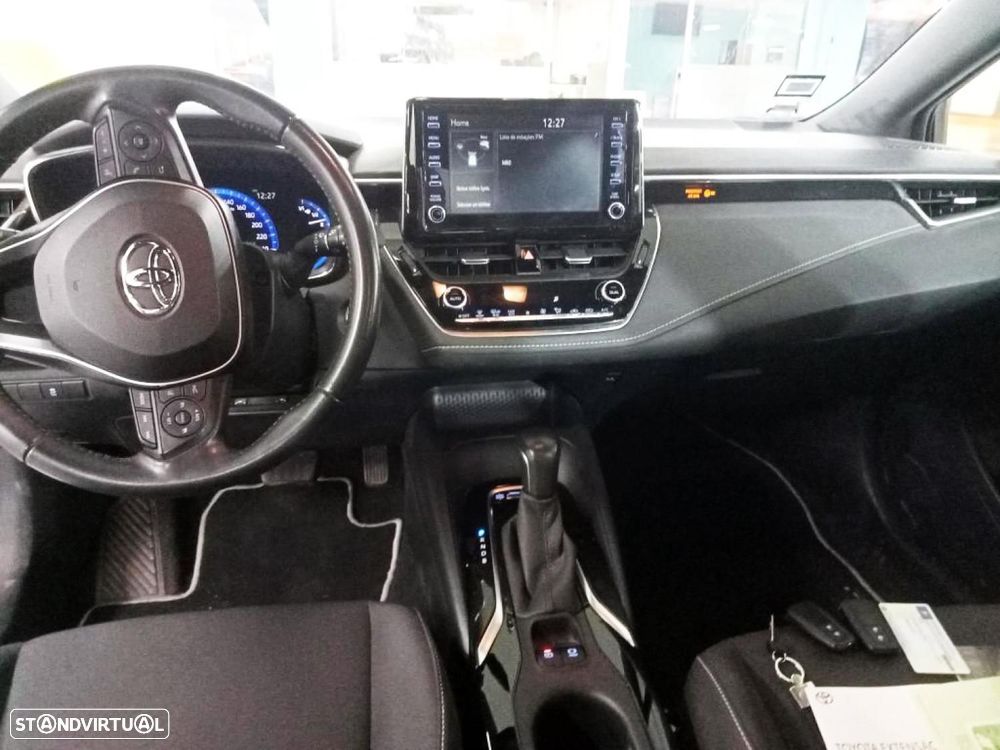 Toyota Corolla 1.8 Hybrid Comfort - 12
