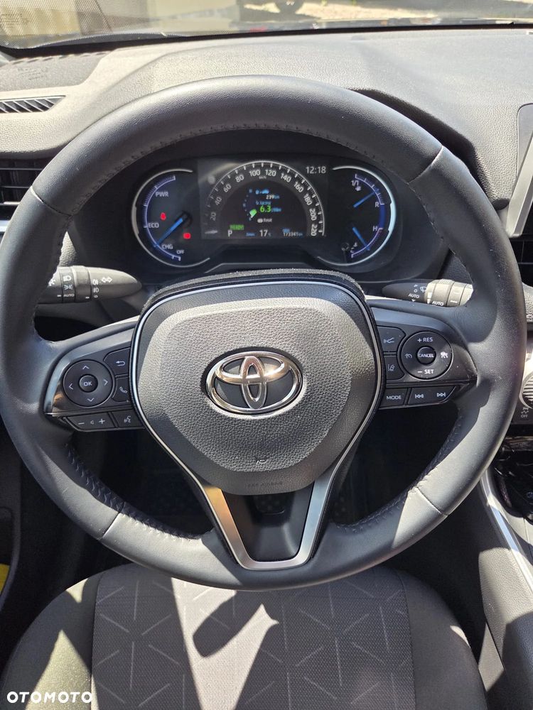 Toyota RAV4 - 12