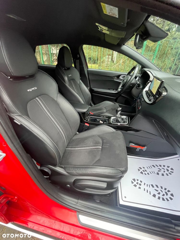 Kia ProCeed 1.4 T-GDI OPF GT LINE - 31