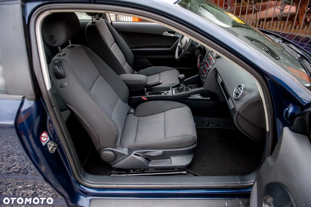 Audi A3 3-drzwiowe 1.6 Ambition - 28