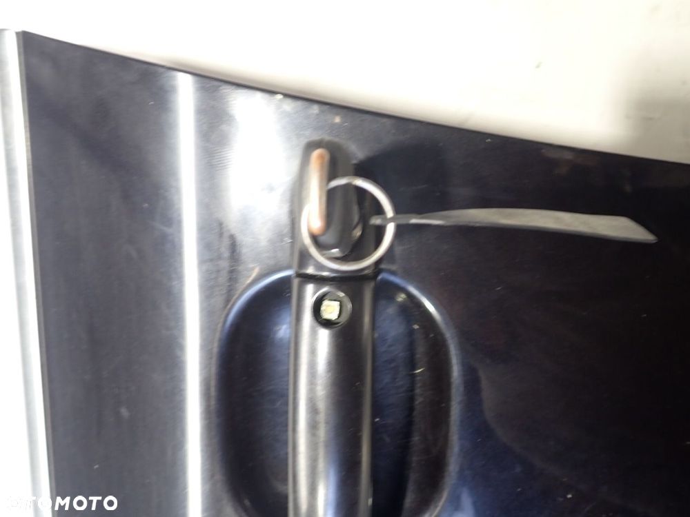 DRZWI LEWY PRZÓD VOLKSWAGEN TOUAREG 5.0 - 8