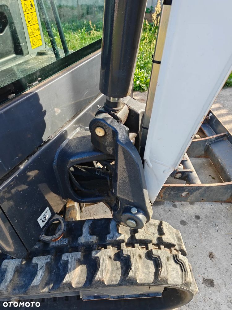 Bobcat E19 - 23