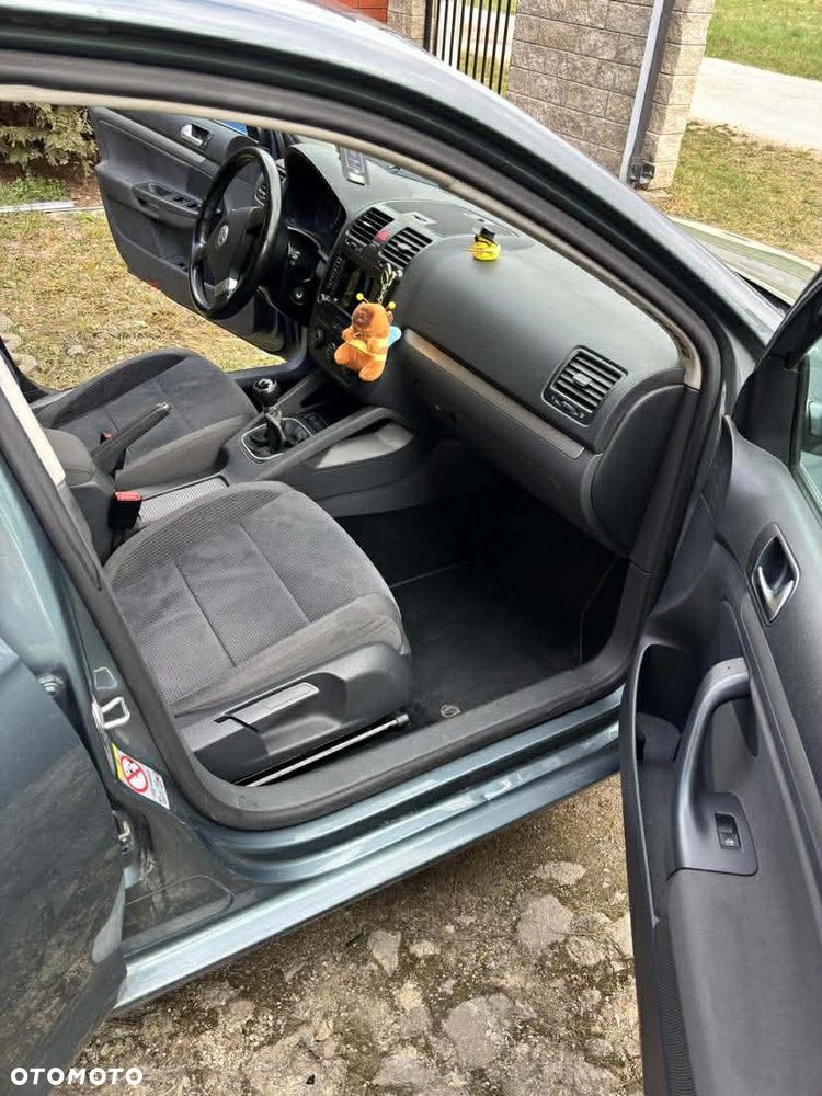 Volkswagen Jetta 1.6 FSI Comfortline - 13