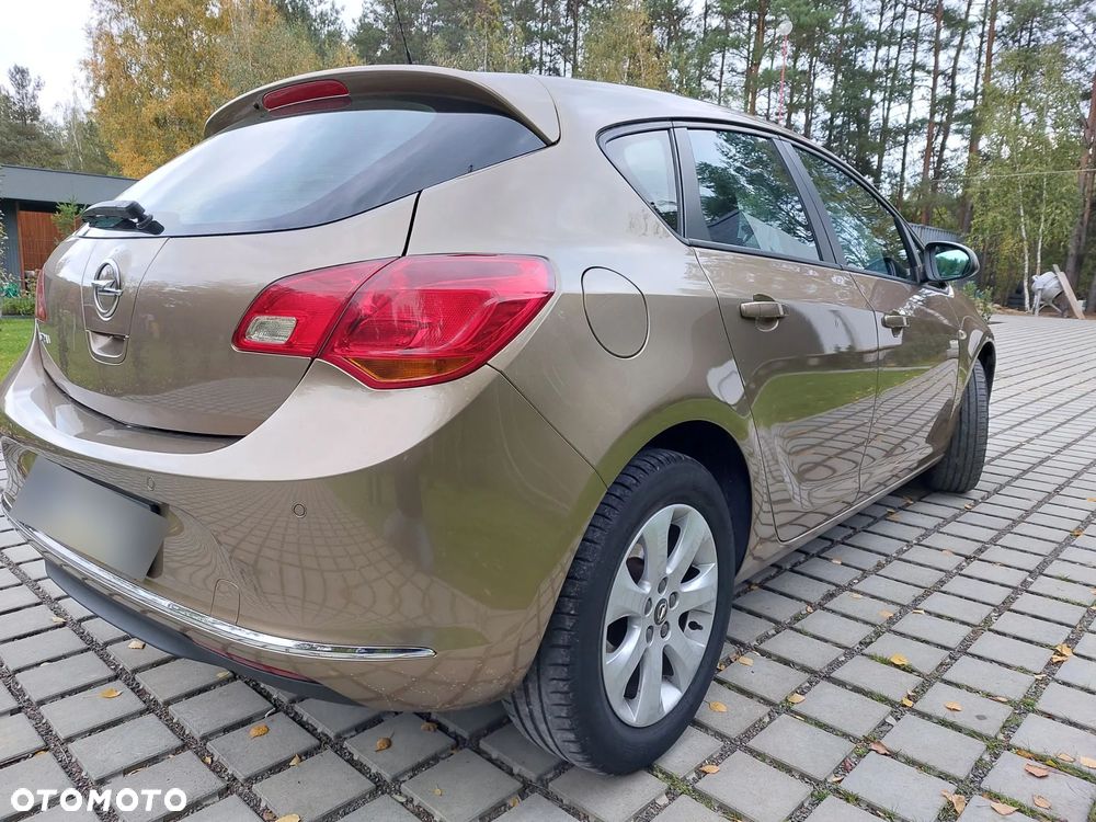 Opel Astra IV 1.4 T Enjoy - 4