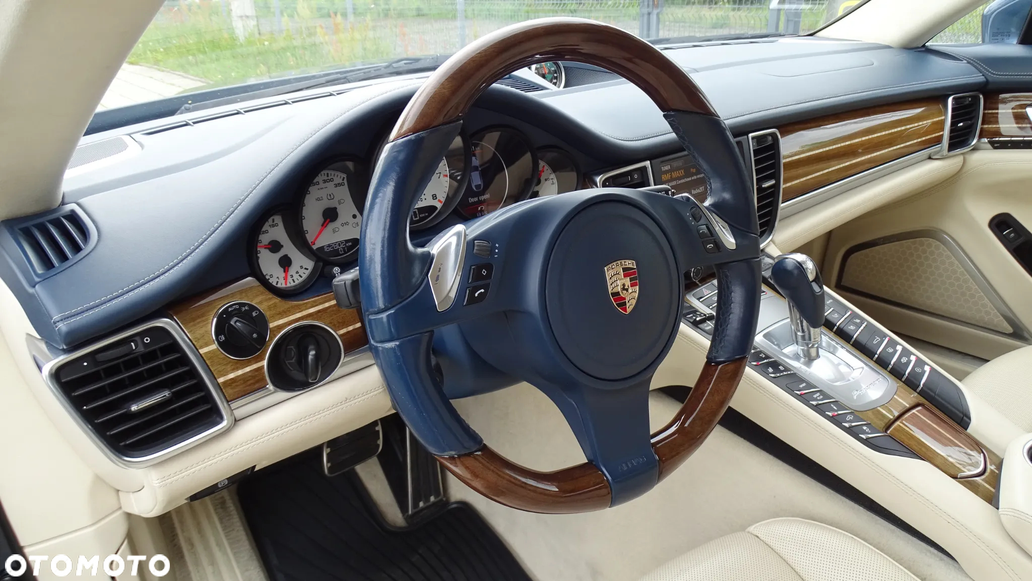 Porsche Panamera Turbo - 21
