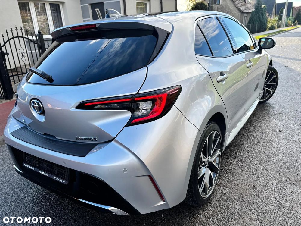 Toyota Corolla 1.8 Hybrid Business Edition - 11
