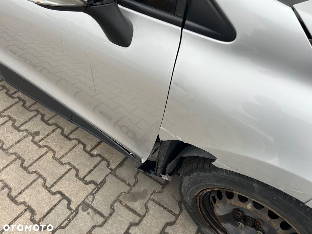 Renault Clio - 7