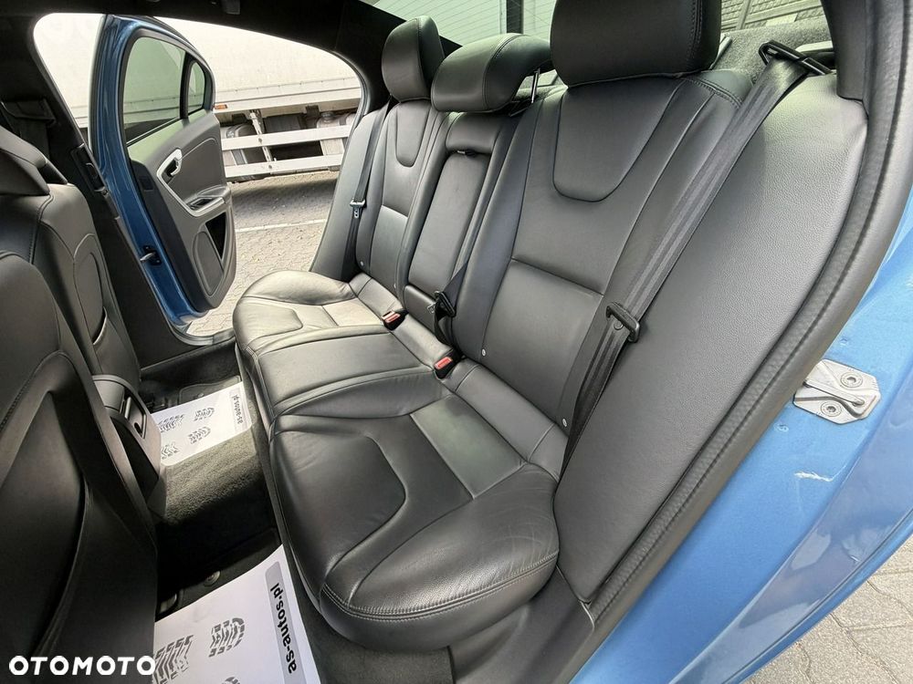 Volvo S60 D3 Summum - 11