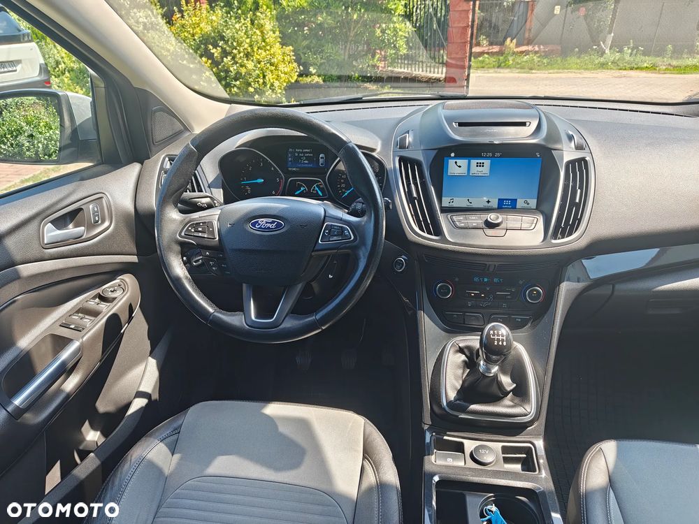 Ford Kuga 2.0 TDCi 4x2 Titanium - 16