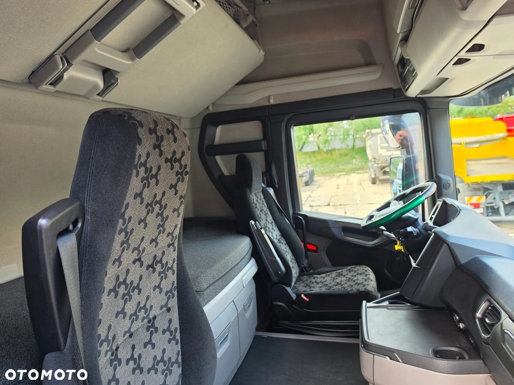Scania R450/ Chłodnia / 6x2 / WINDA BAR 2,5T / Import Niemcy / Zadbana / PROSTO OD PIERWSZEGO WŁAŚCICIELA  / Euro 6/ Kontener Kwiatowy / - 18