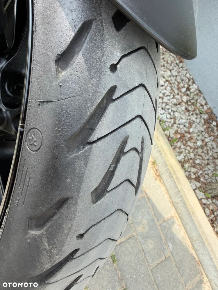 Yamaha MT - 12